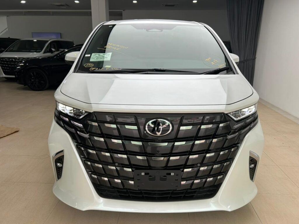 2024 Toyota Alphard Z (2913) - MAFA Holdings